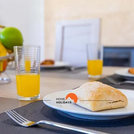 #146 Summer House A6 By Holidays Casa de Férias