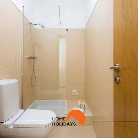 #146 Summer House A6 By Holidays Сasa de vacaciones *
