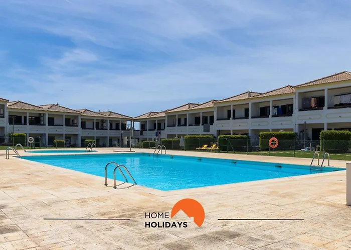 #146 Summer Pool & Balcony Semesterbostad Ferreiras